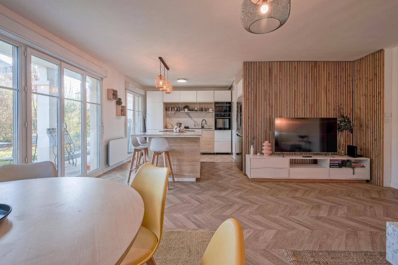 Emma - F3 Apartment With A Garden Монтеврен Екстериор снимка